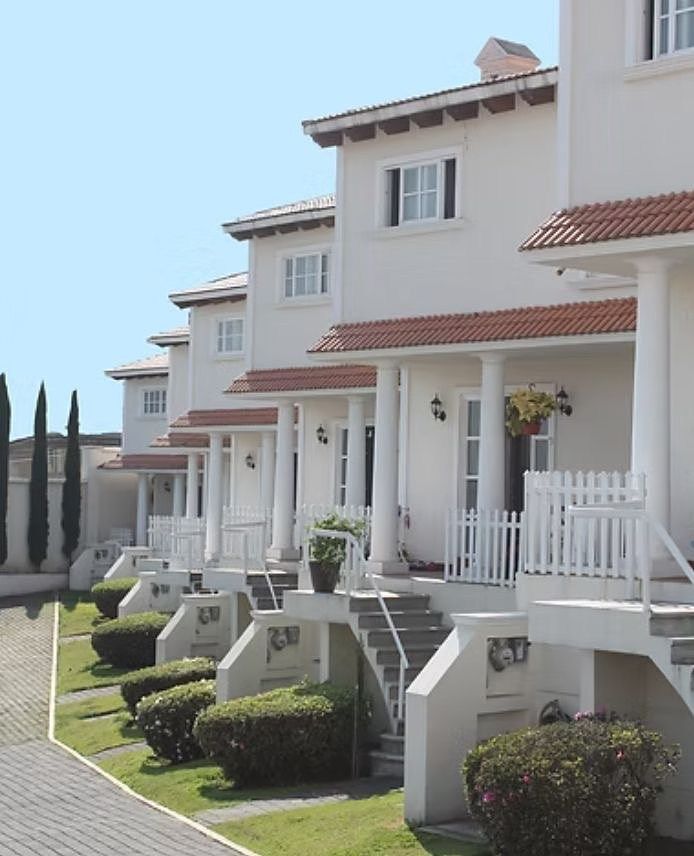 Casa à Venda no Residencial Villa Roma | 200 m², Segurança 24/7, foto 1 de 22
