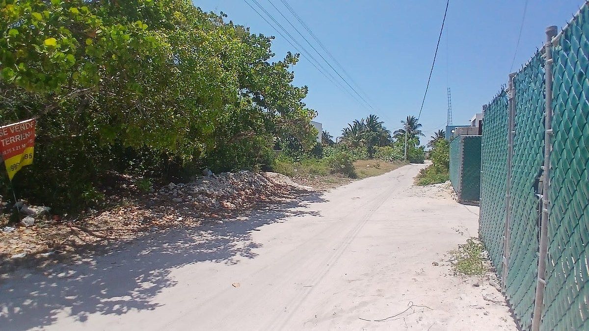 Inversion en la costa de Chelem, Yucatán, foto 1 de 5