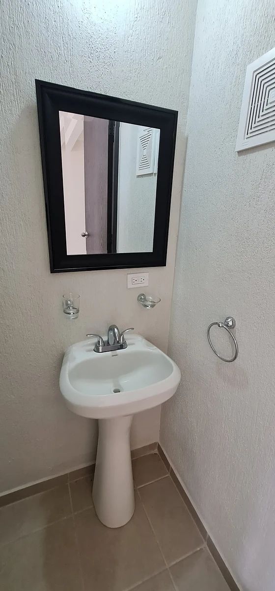 House in Gated Community in Viñas del Mar, Tijuana, photo 13 of 17
