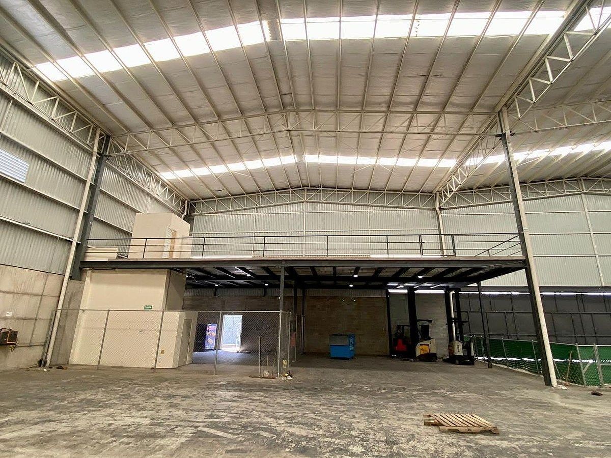Galpão industrial em La Venta Del Astillero, Zapopan, foto 2 de 9