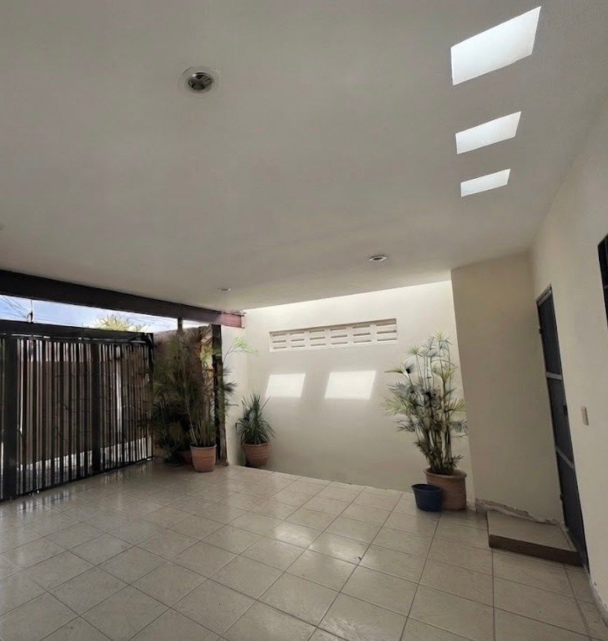 House in Jardines Del Norte, Mérida, photo 2 of 14