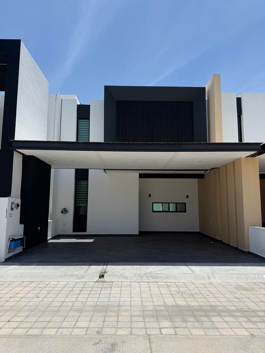 Casa en venta en Ciudad del Carmen Fraccionamiento Arrecifes, foto 1 de 29