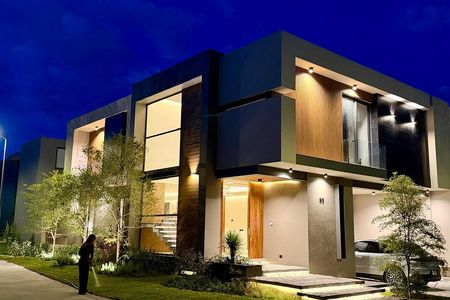 HOUSE FOR SALE IN TOSCANA ZAPOPAN