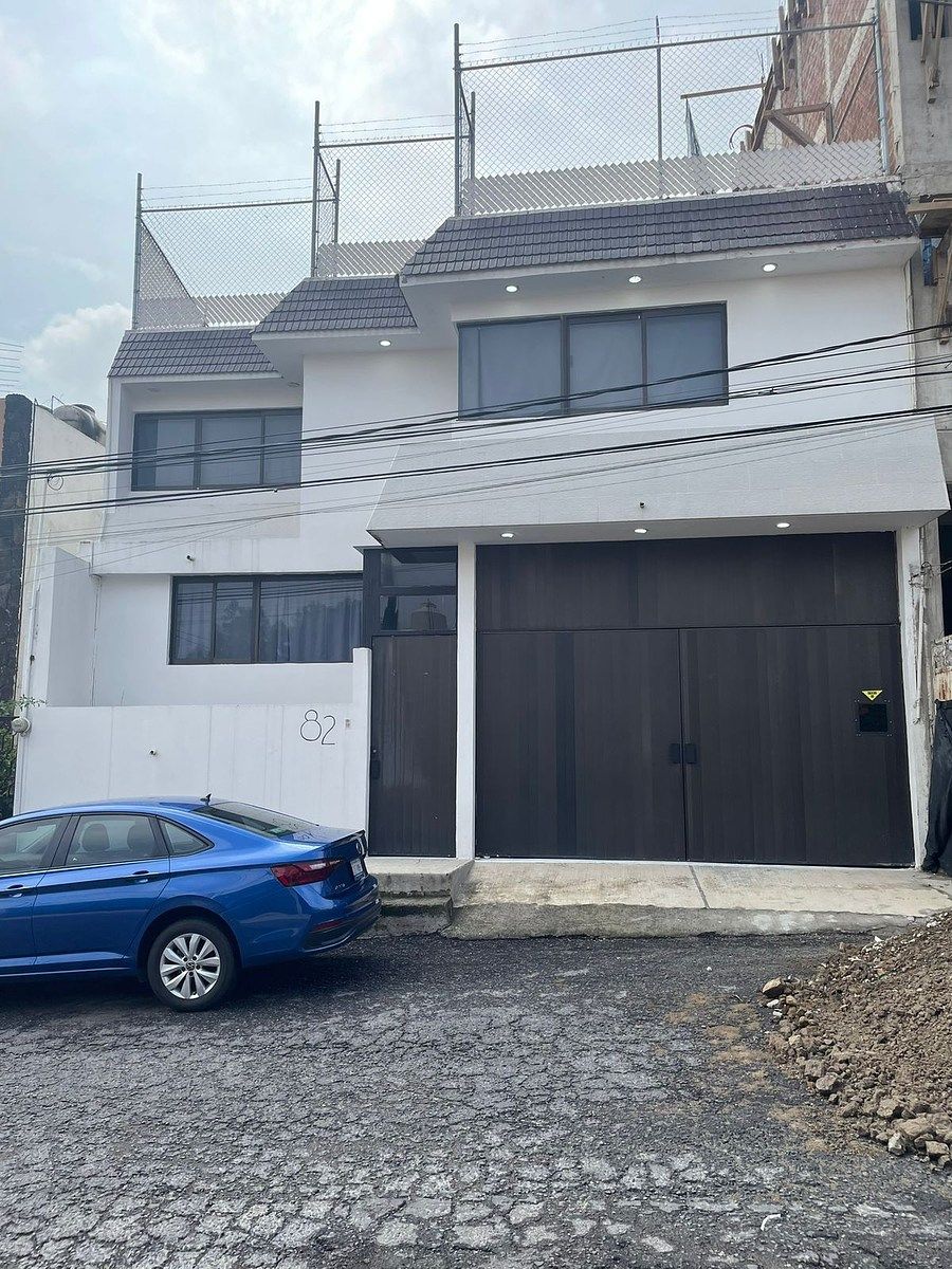 HOUSE FOR SALE, photo 1 of 15
