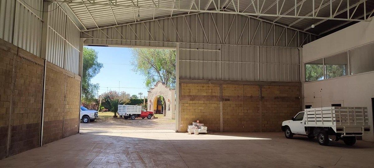 Galpão comercial em La Casita, San Francisco de los Romo, foto 2 de 7
