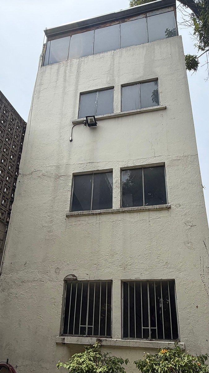 House with Commercial Use in San Miguel Chapultepec II Sección, Miguel Hidalgo, photo 4 of 32
