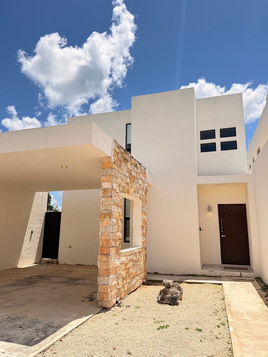 Casa en renta en amueblada en privada Zendera, foto 1 de 35