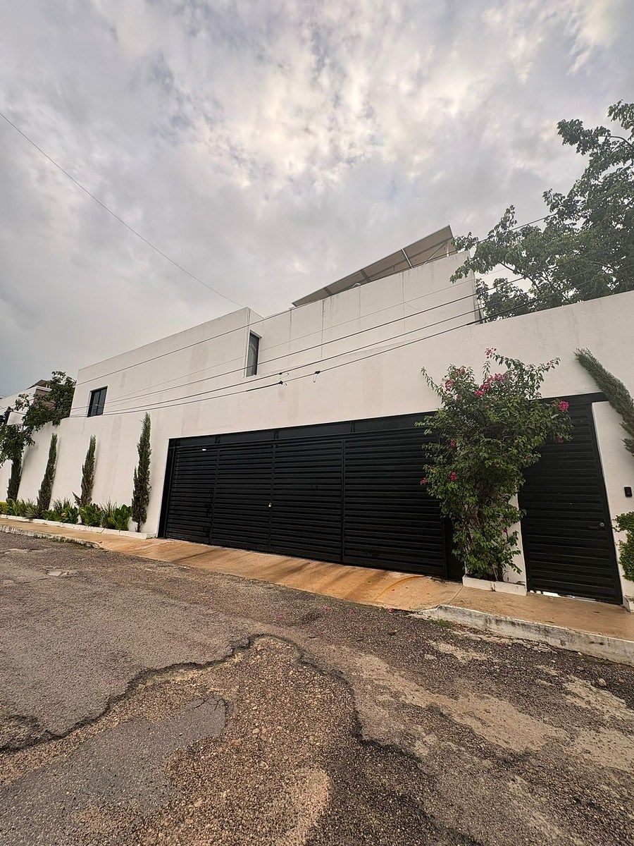 CASA AMUEBLADA CON PANELES SOLARES EN KANASIN, foto 1 de 22