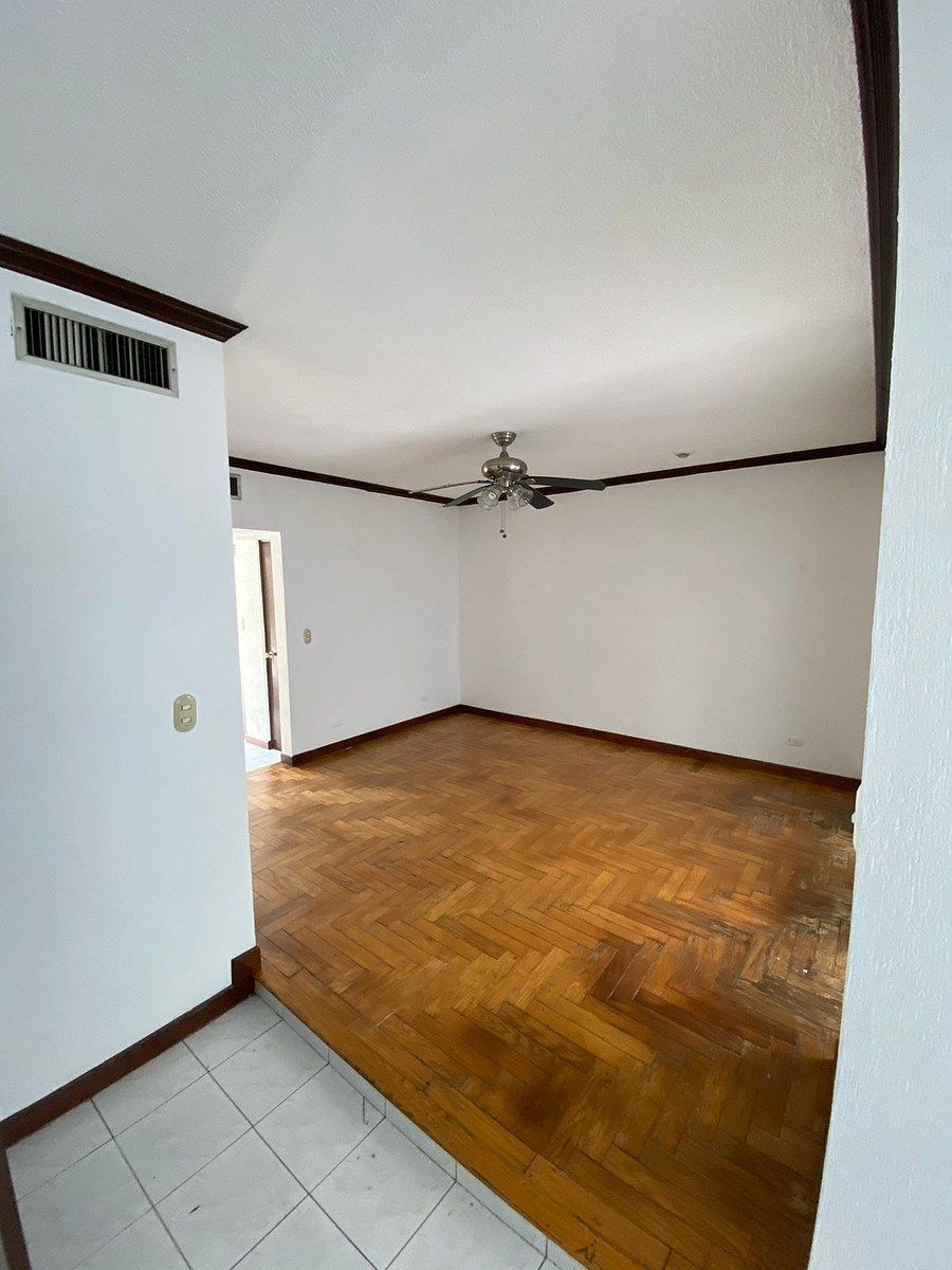 Casa em Santa Engracia, San Pedro Garza García, foto 3 de 12