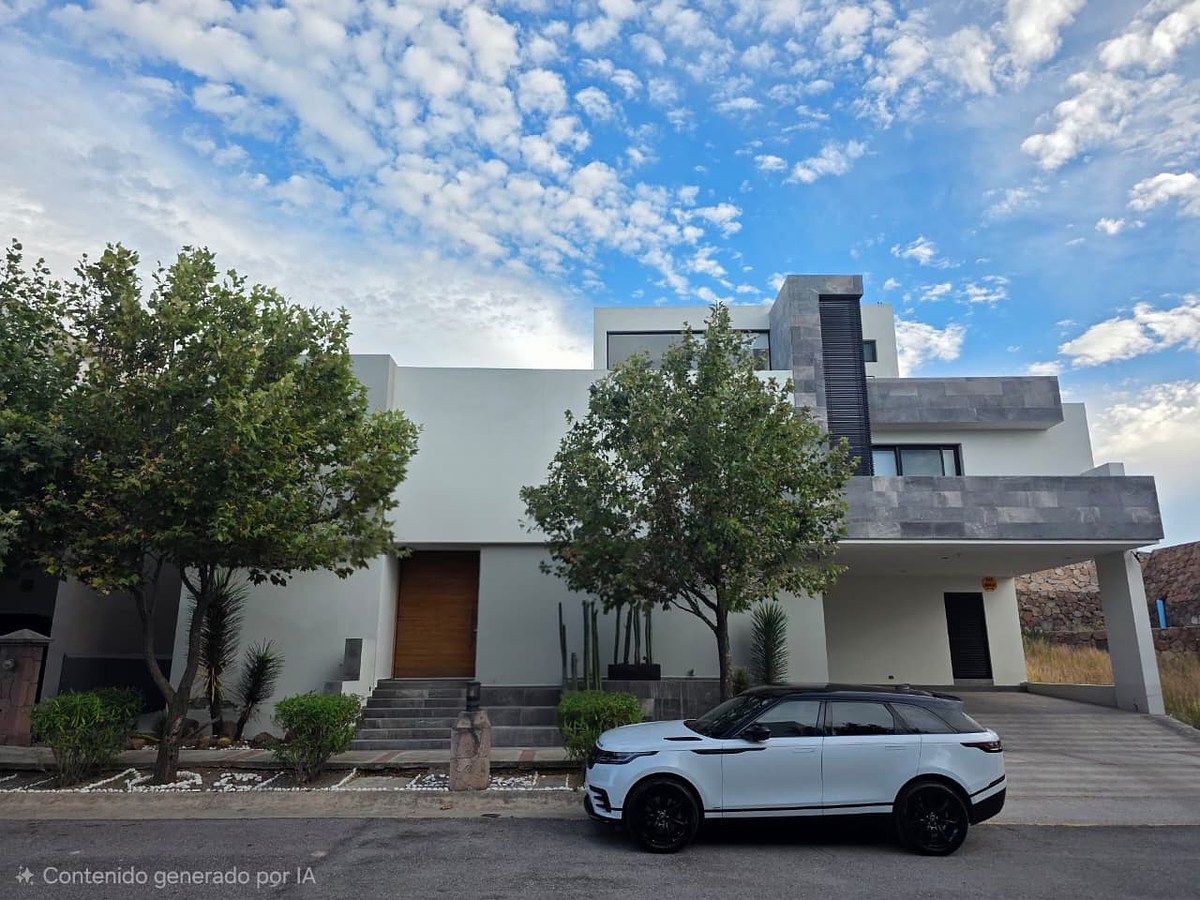 Casa en Renta en Club de Golf La Loma | $60k, foto 1 de 41