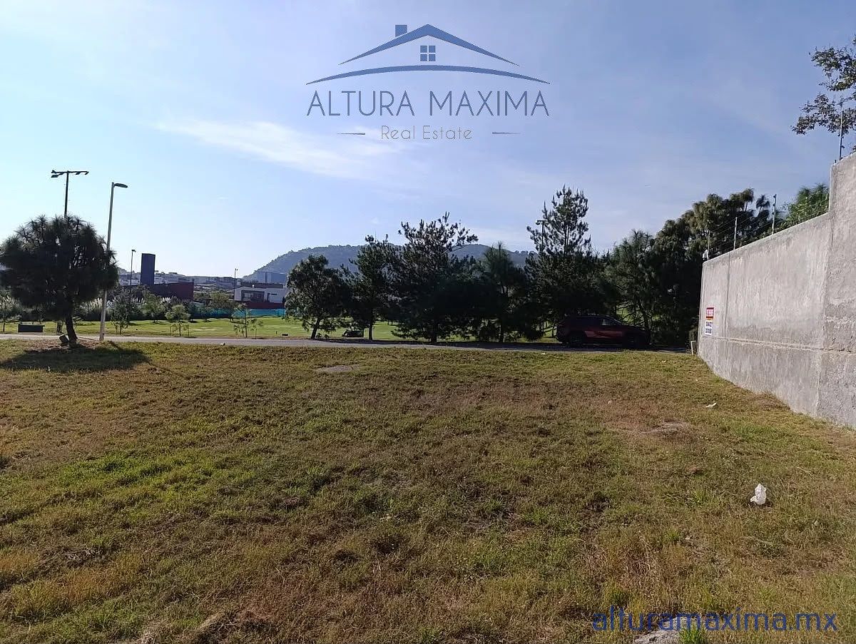 Terreno à Venda em Frente ao Campo de Golfe Ayamonte Zapopan, foto 1 de 10