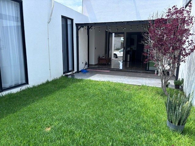 Casa de una planta al sur de la ciudad, foto 1 de 9