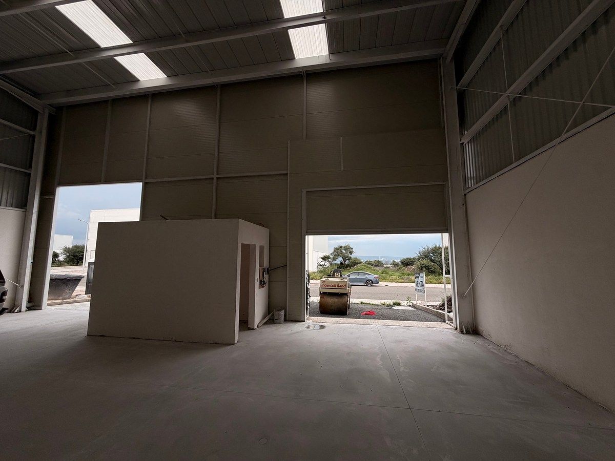 Industrial Warehouse in El Marqués, Querétaro, photo 11 of 13