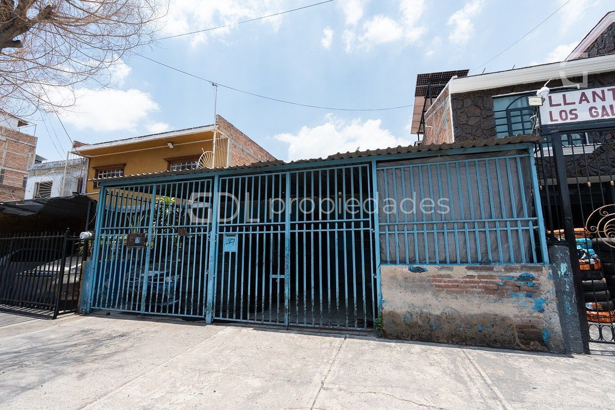 BODEGA EN VENTA SOBRE AV 08 DE JULIO - foto 2