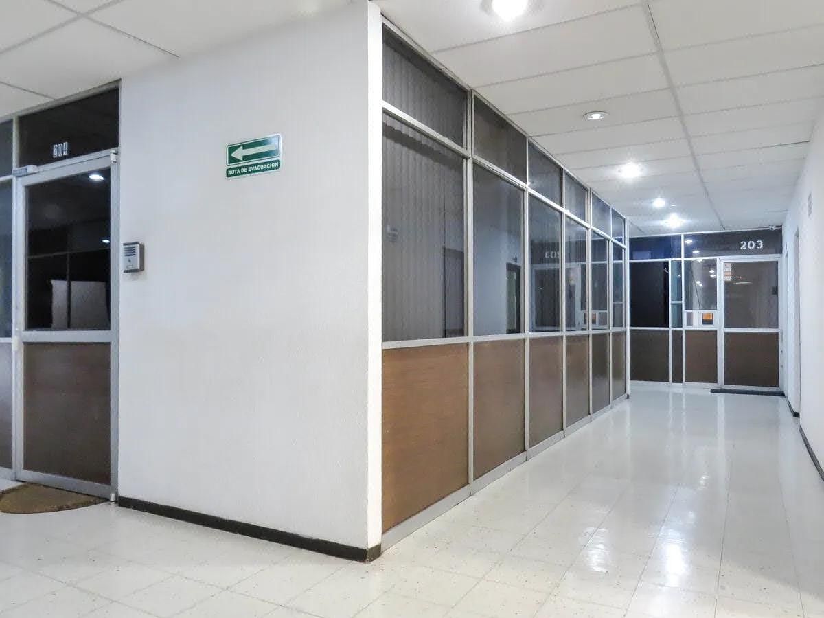 Edificio en Ciudad Satélite, Naucalpan de Juárez, foto 13 de 26