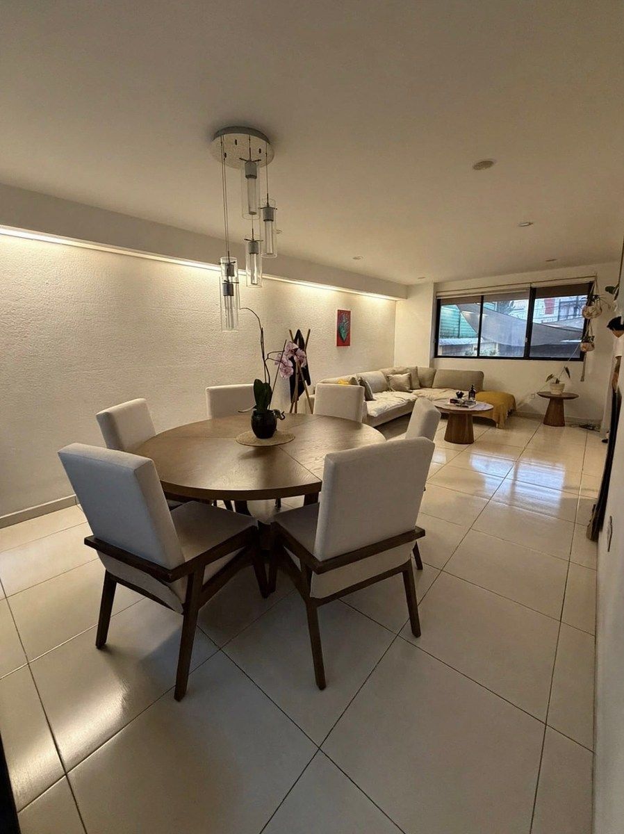 Casa amplia y funcional copn gran ubicación en Coyoacán, foto 1 de 33