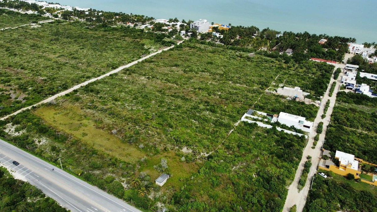 Lote em Chicxulub Puerto, Progreso, foto 2 de 5