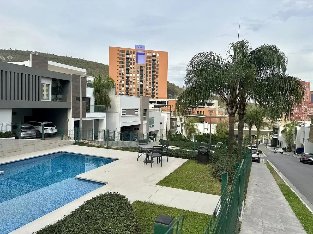 Casa em La Vereda Privada Residencial, Monterrey, foto 2 de 13