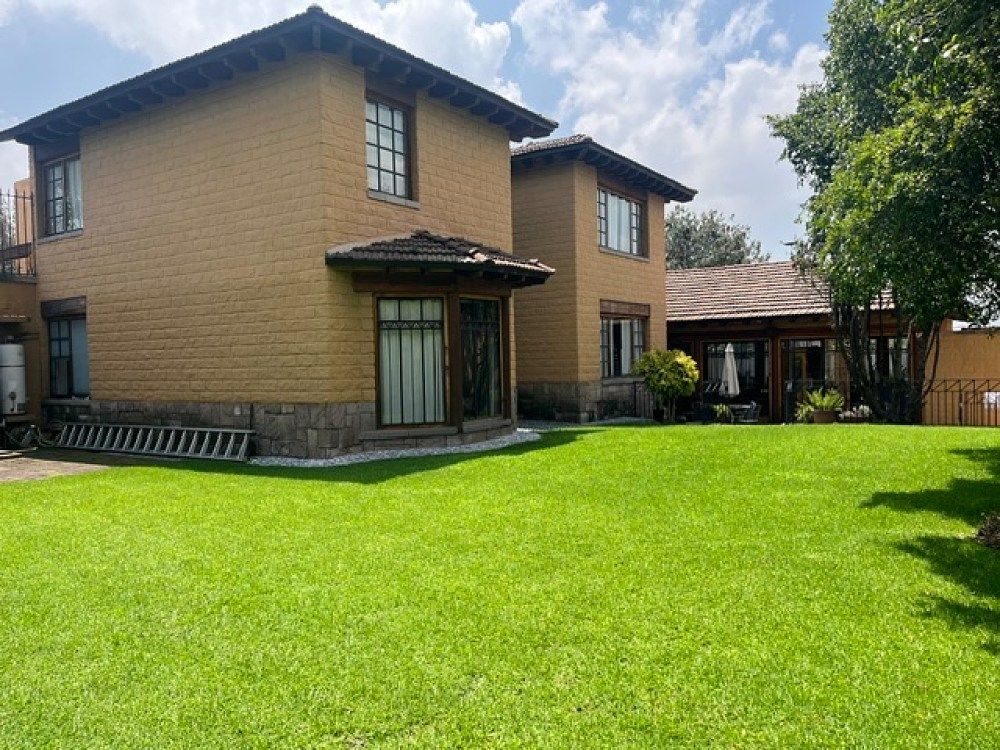 Venta espectacular  casa en Vistahermosa, calle con vigilancia, foto 1 de 18