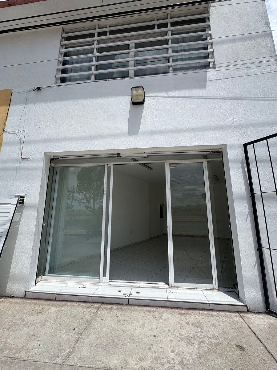 LOCAL COMERCIAL EN RENTA, foto 1 de 5