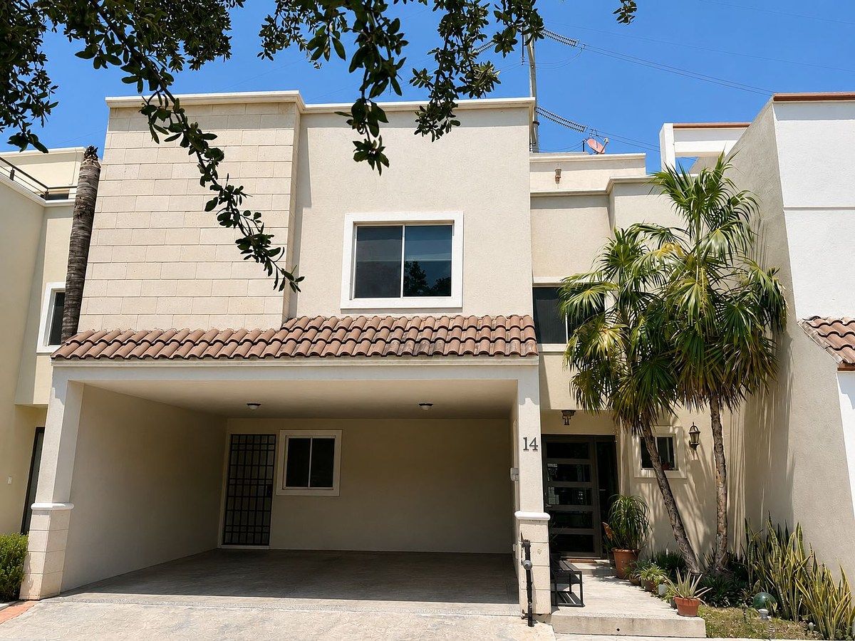 House for sale in a private neighborhood in the alley zone, photo 1 of 5