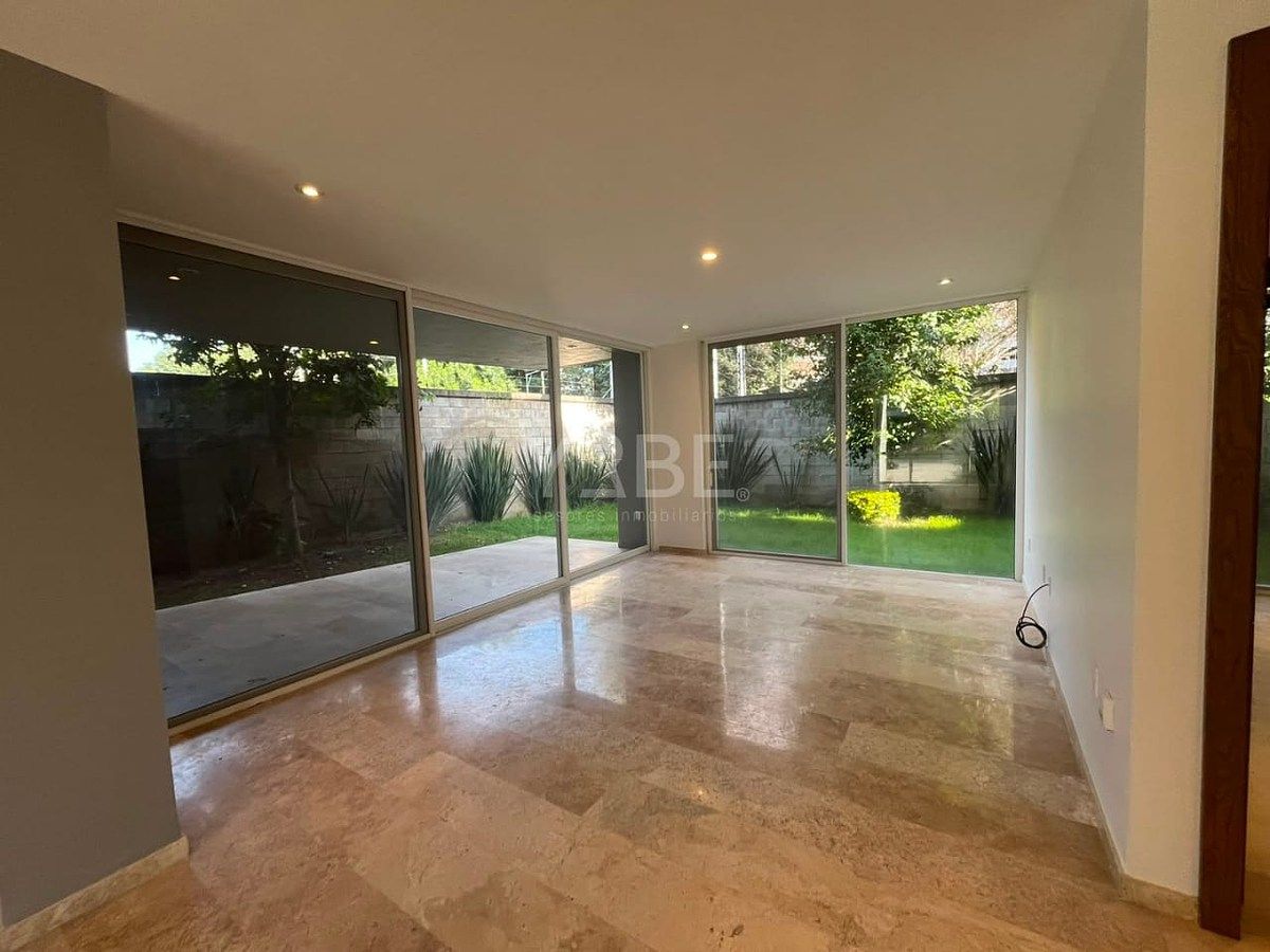 House in Gated Community in El Bajío, Zapopan, photo 2 of 16