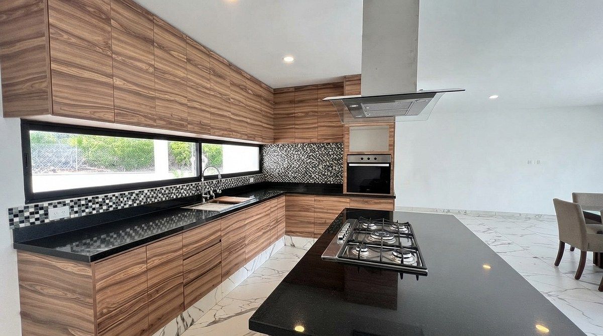 Espectacular casa de una sola planta en privada Jardines de La Rejoyada - foto 4