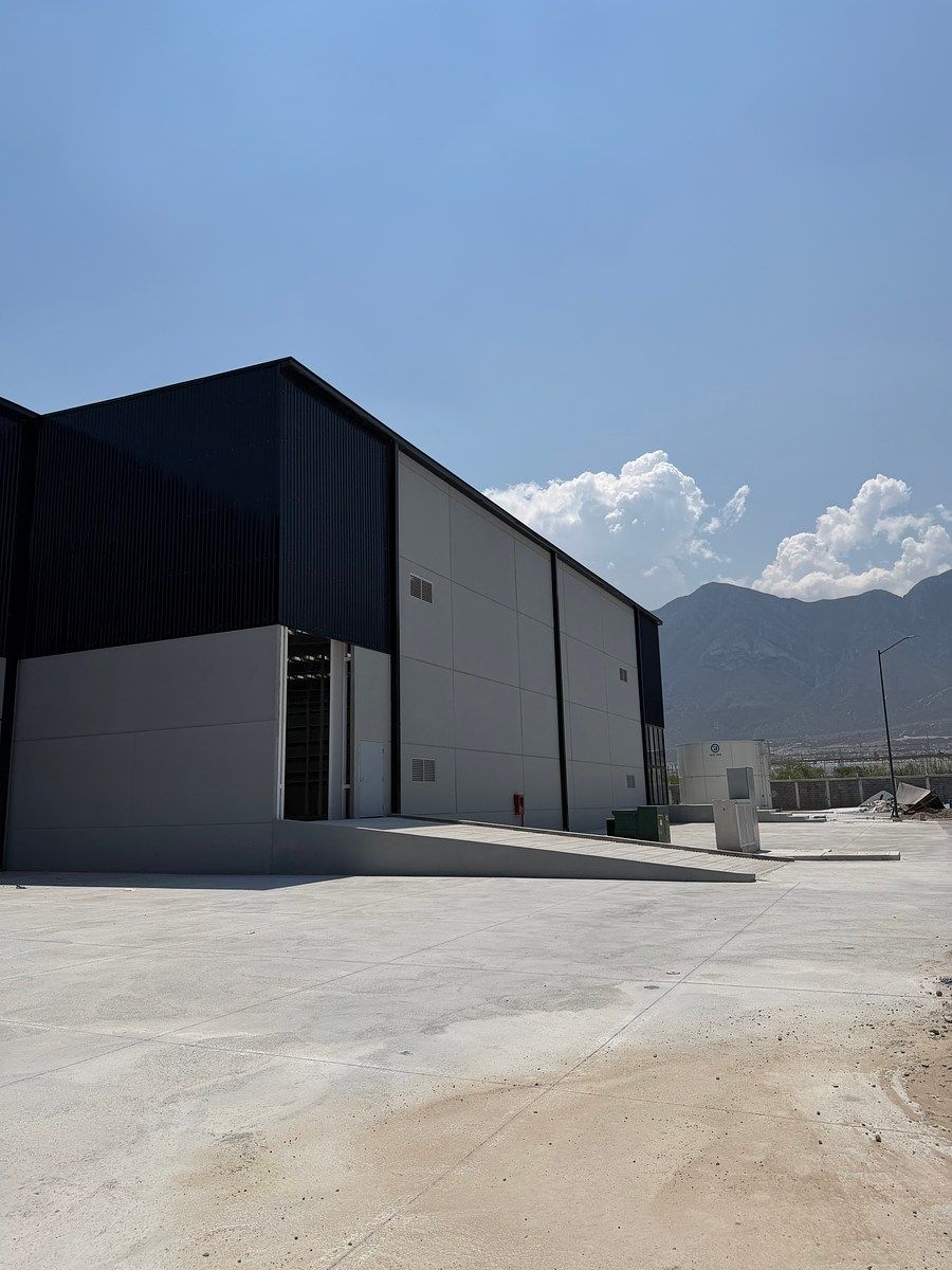 Prédio industrial em Industrial Santa Catarina, Santa Catarina, foto 5 de 17