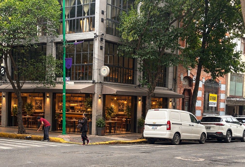 Local en renta a pie de calle, foto 1 de 3
