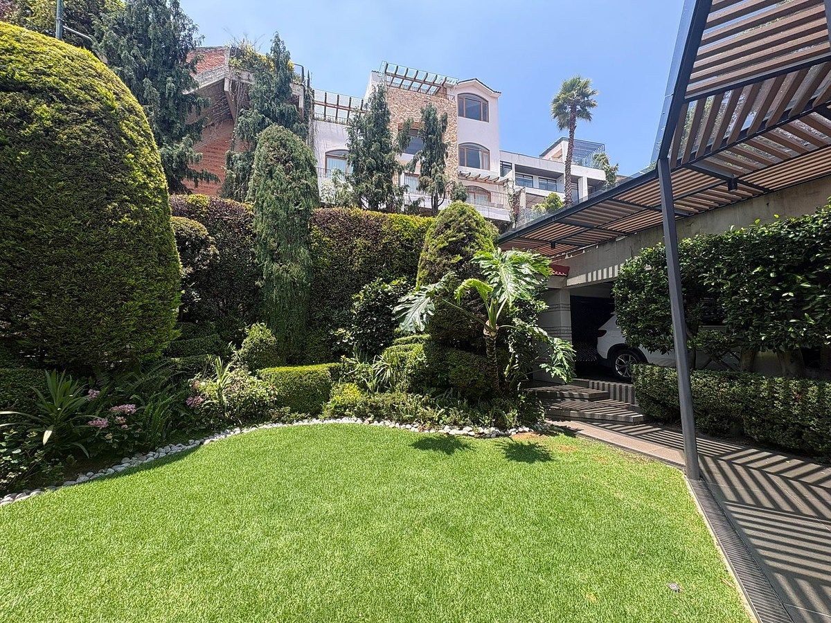 Casa em Bosques de las Lomas, Cuajimalpa de Morelos, foto 2 de 25