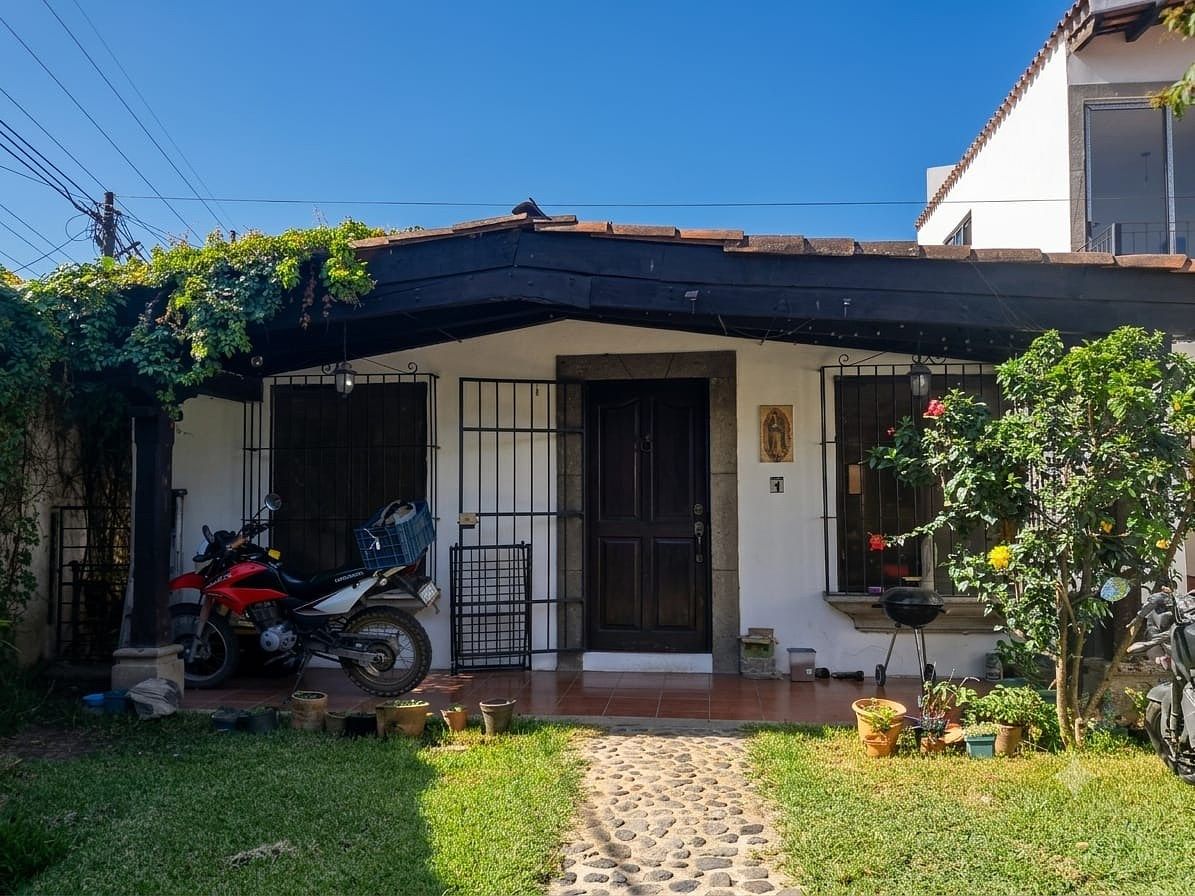 Casa en Venta en Los Cardenales, Antigua Guatemala, foto 1 de 8