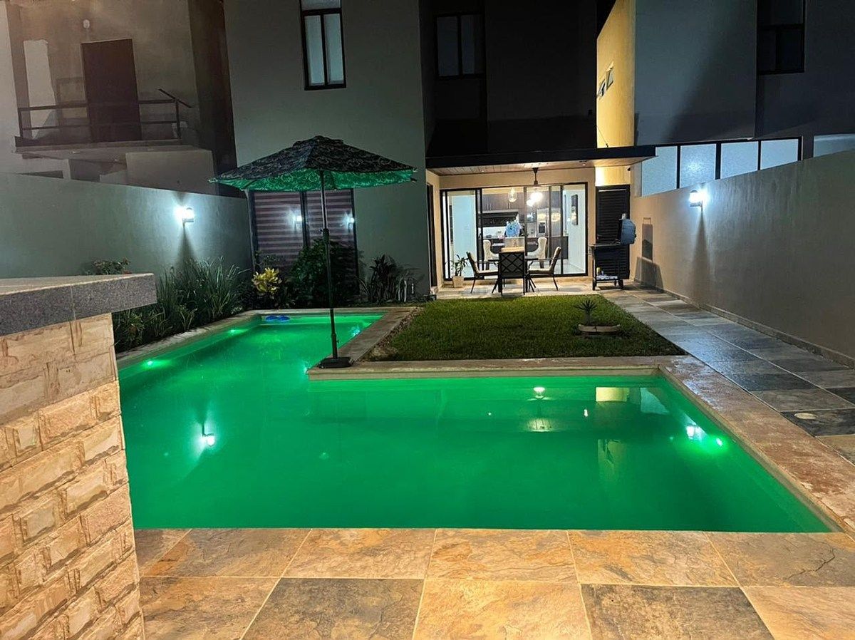 CASA À VENDA EM CONDOMÍNIO EM CONKAL, foto 1 de 24