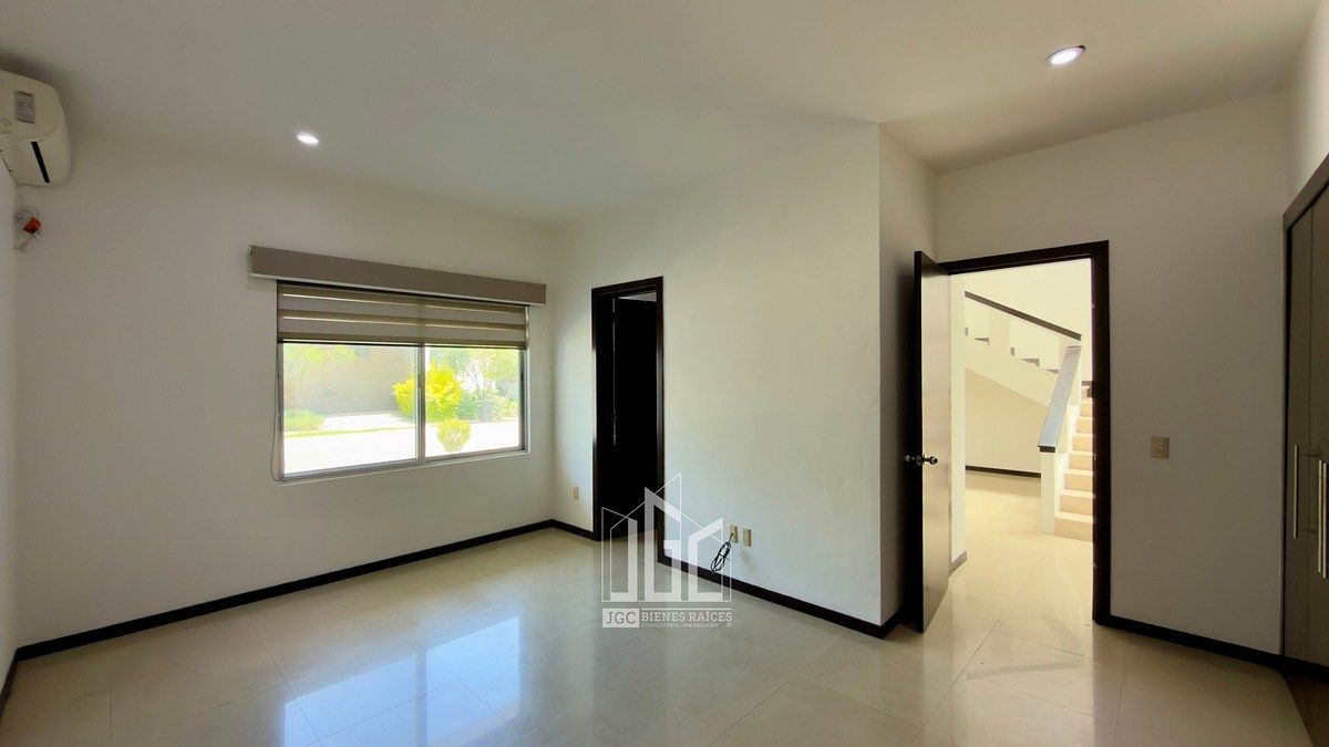 Casa em Puerta del Valle, Zapopan, foto 5 de 48