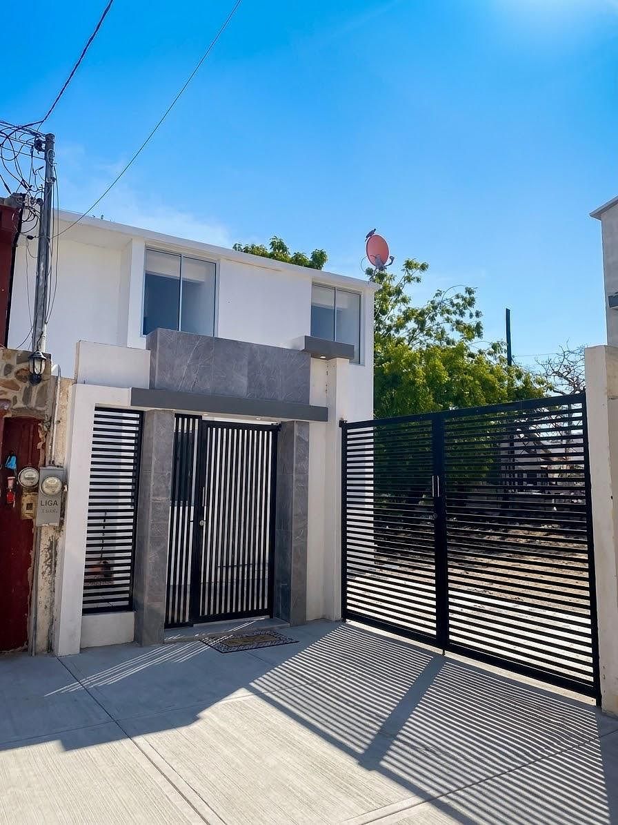 Casa para alugar com um amplo pátio em Misioneros, foto 1 de 5