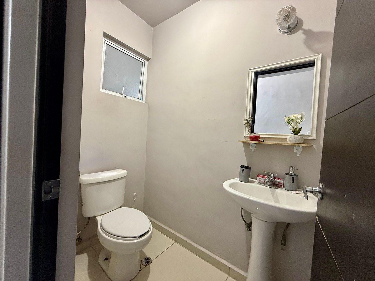 Casa em Privadas Borneo, Apodaca, foto 6 de 12