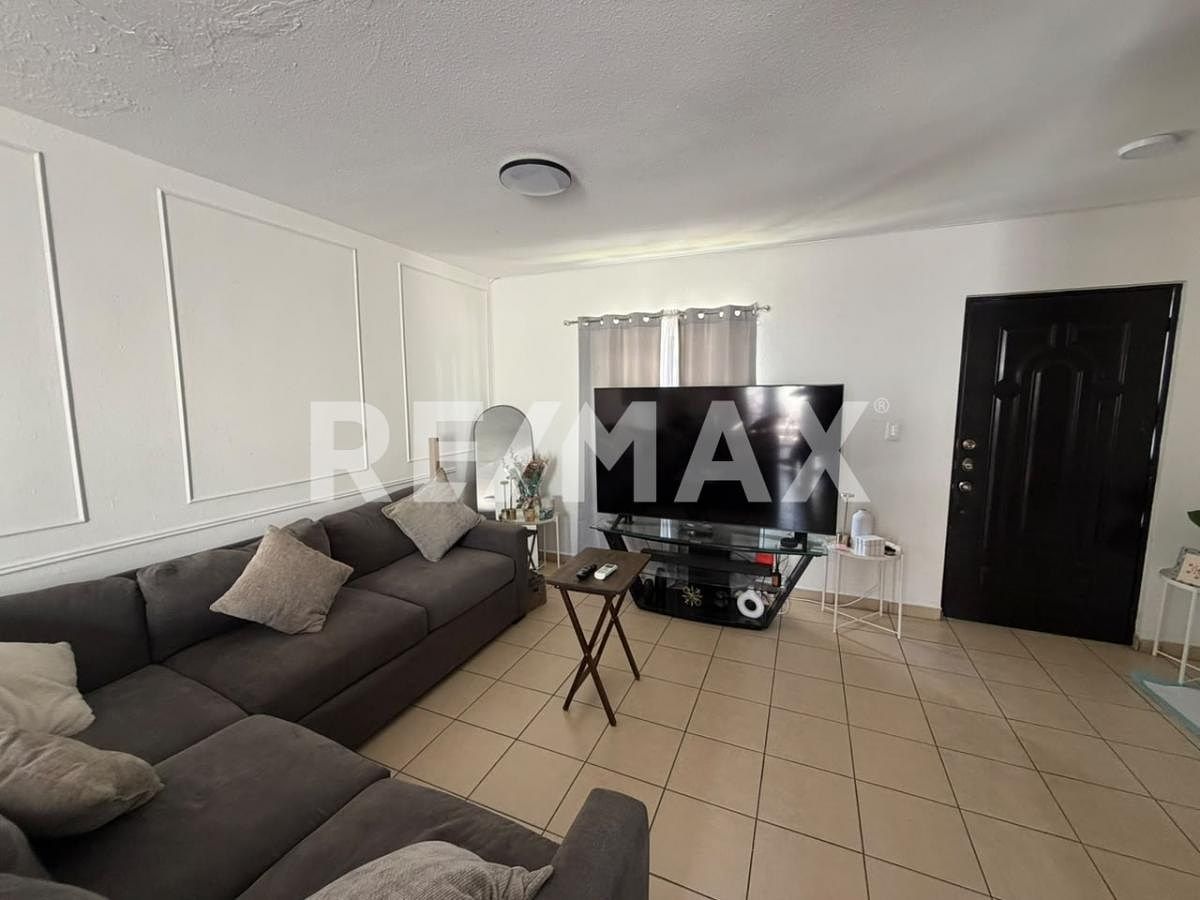 Casa em Verona Residencial, Tijuana, foto 4 de 13