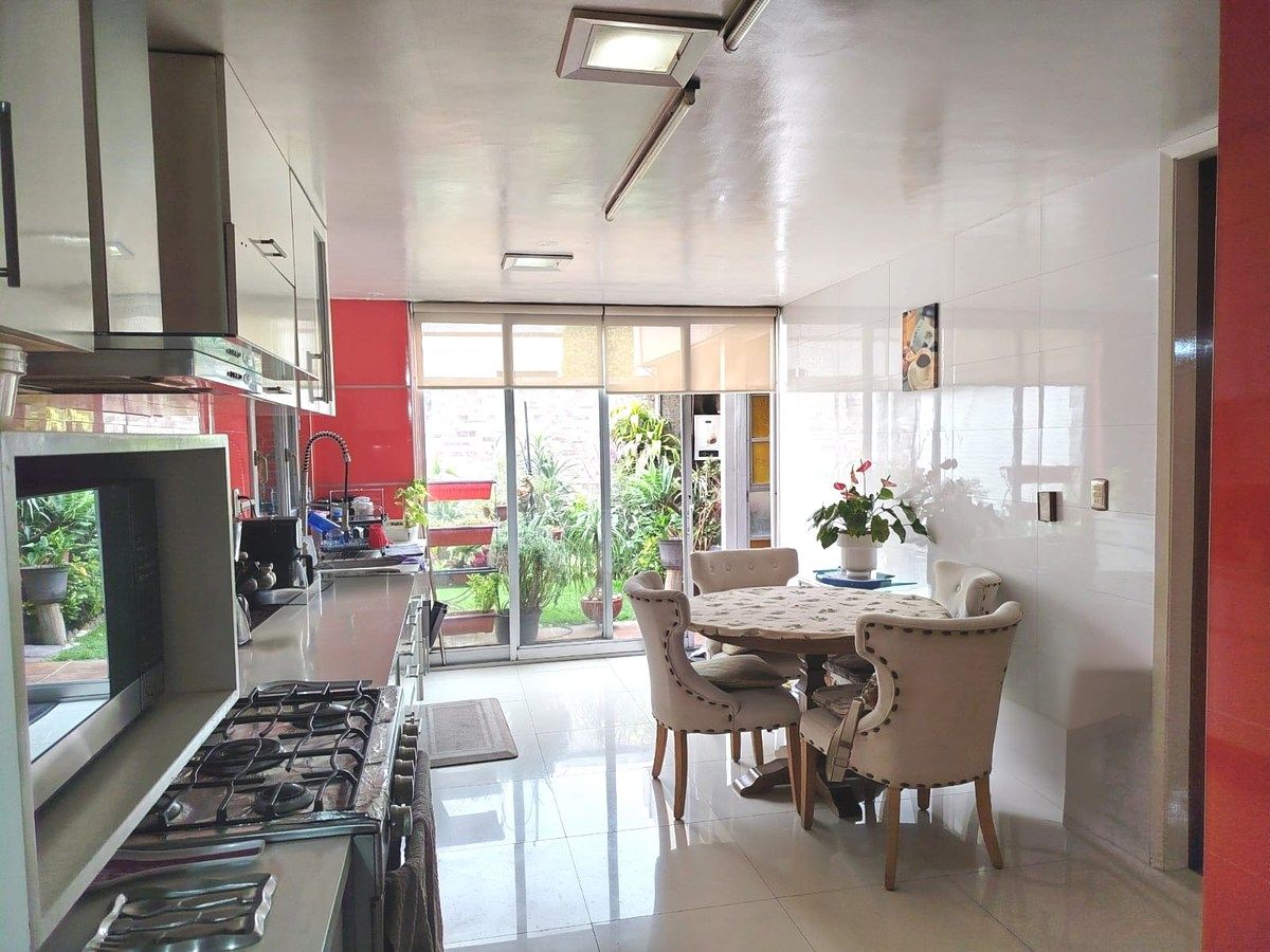 Casa à venda em Echegaray com uso do solo misto, foto 1 de 23
