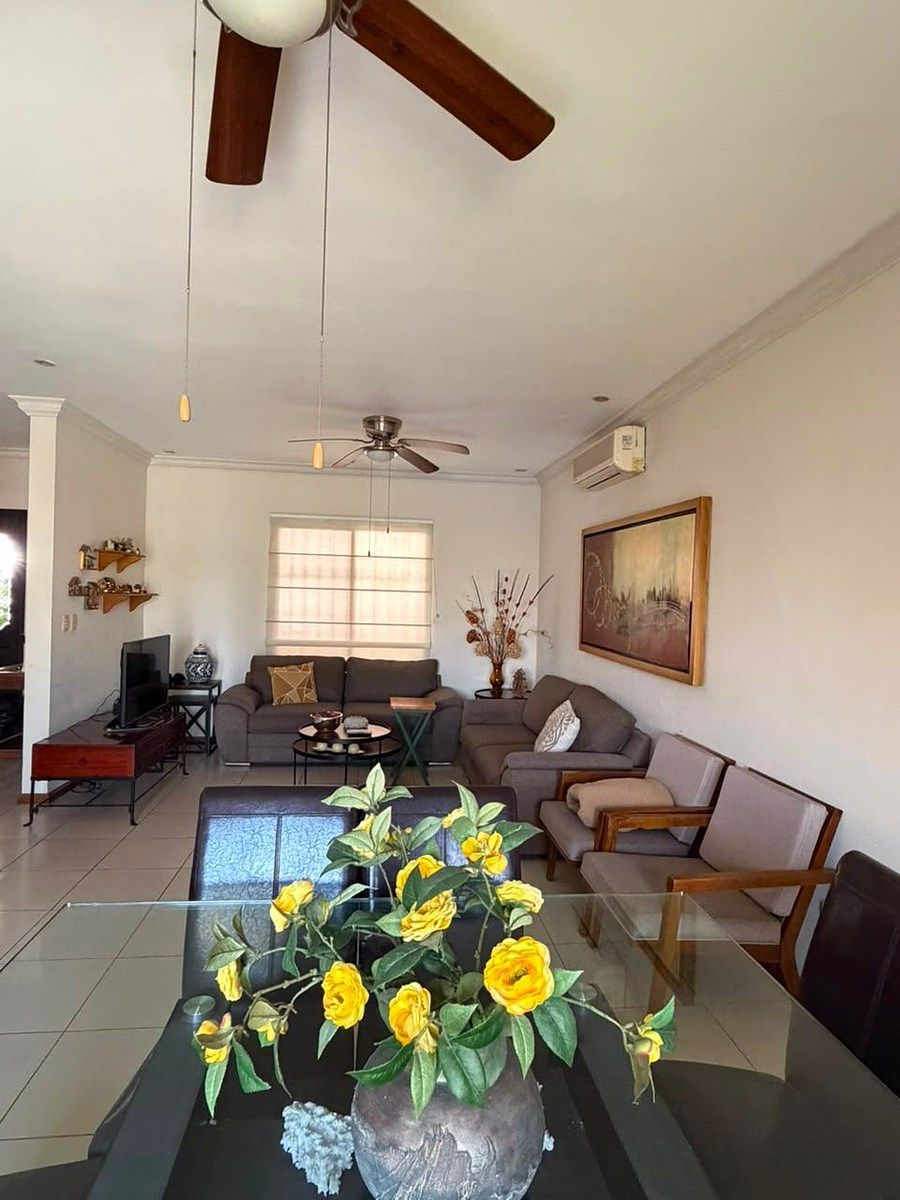 Casa em Las Privanzas, San Pedro Garza García, foto 3 de 15