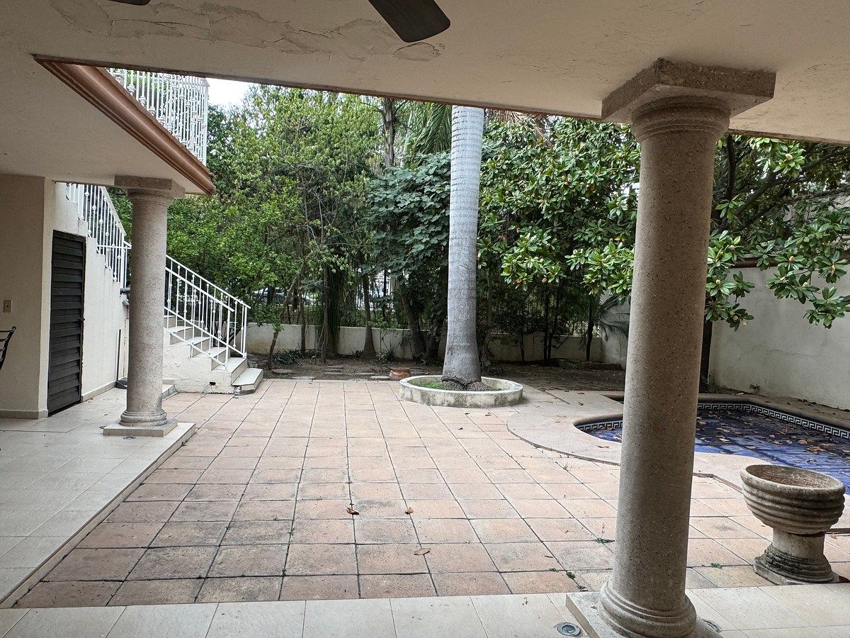Casa en Jardines de San Agustin, San Pedro Garza García, foto 2 de 8