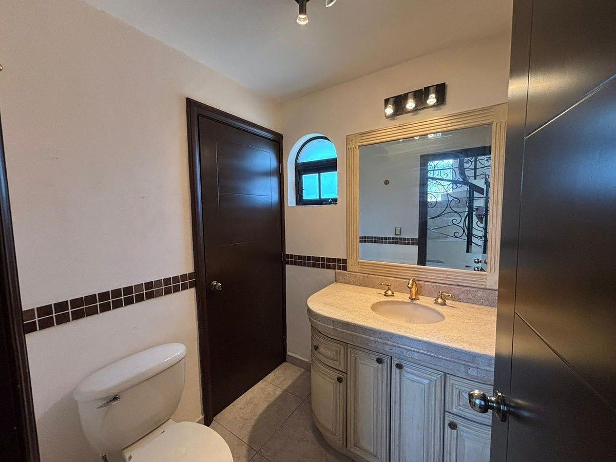 House in Virreyes Residencial, Zapopan, photo 12 of 34