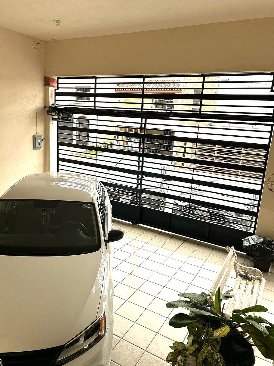 🏡 CASA À VENDA | PEDREGAL LA SILLA, foto 1 de 10