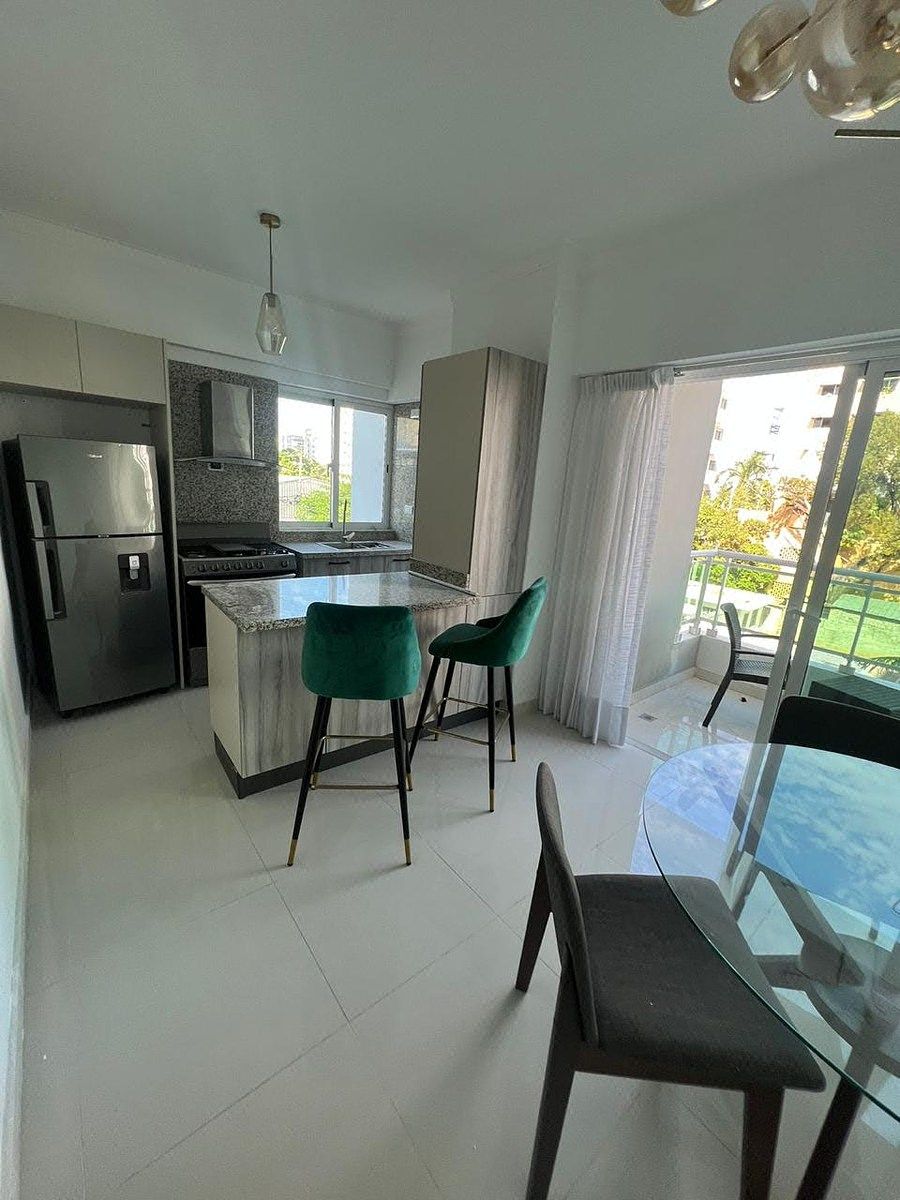 Apartamento de venta en Evaristo Morales, foto 1 de 18