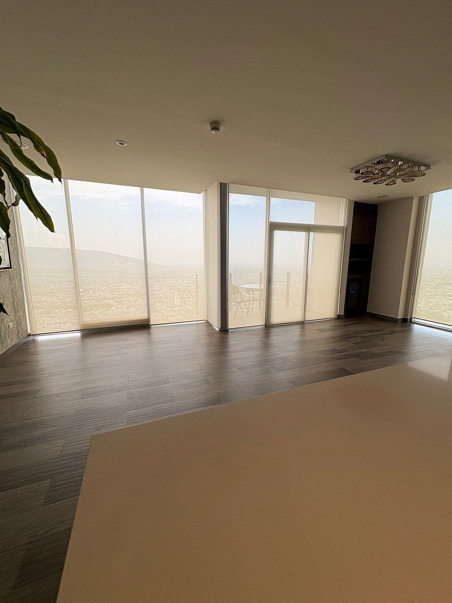 Penthouse de luxo à venda em Levant, foto 1 de 19