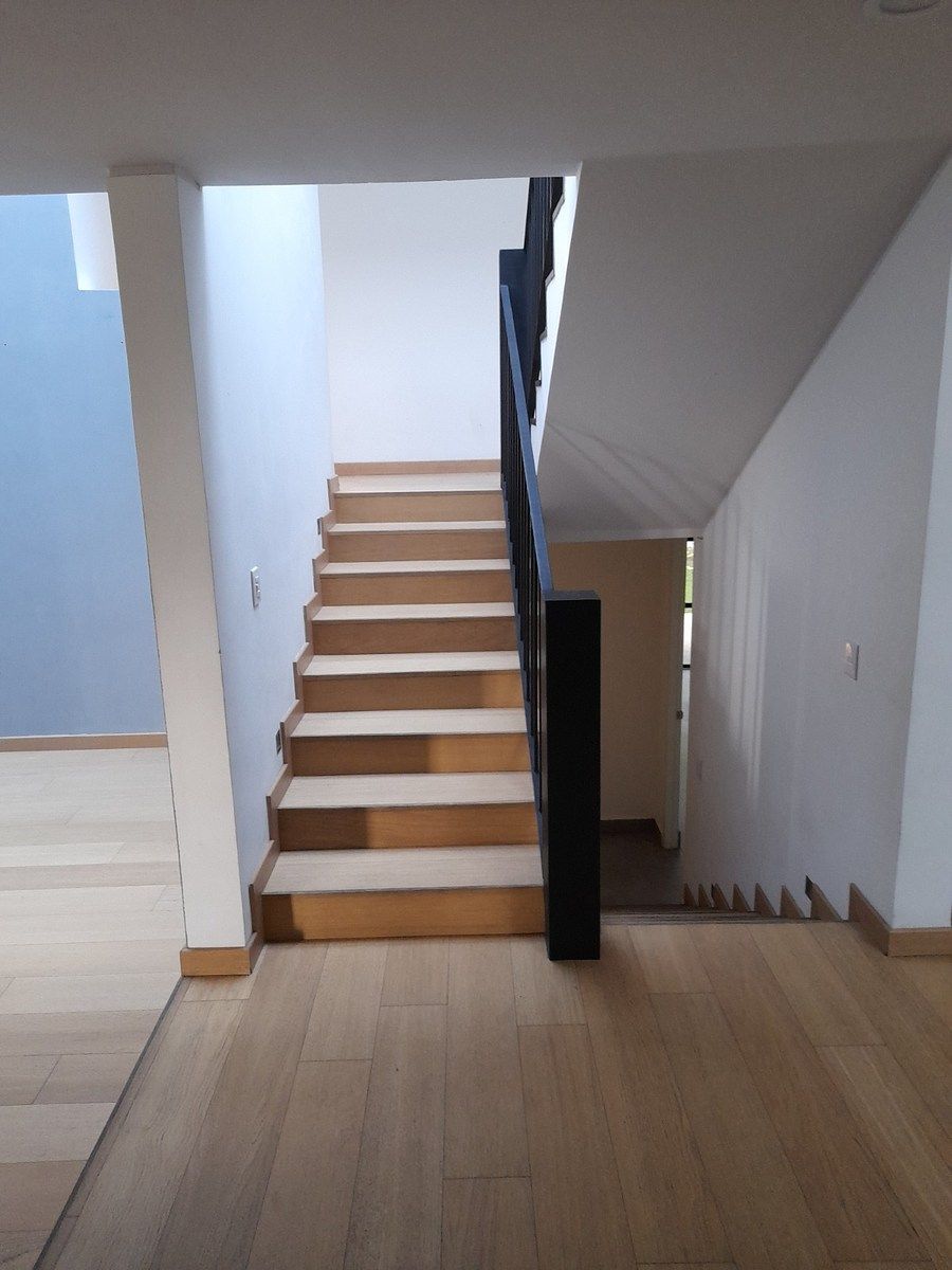 Escalera, foto 2 de 20