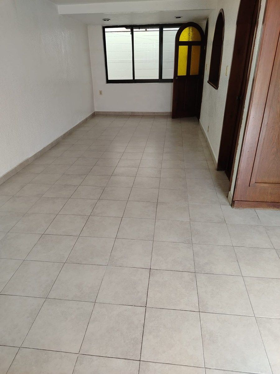 Casa en Venta – Amplios Espacios y Excelente Distribución, foto 1 de 18