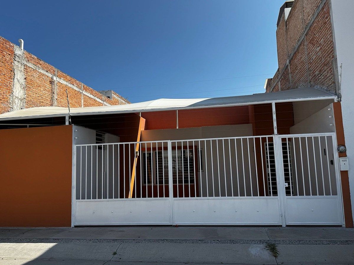 Fachada, foto 3 de 10