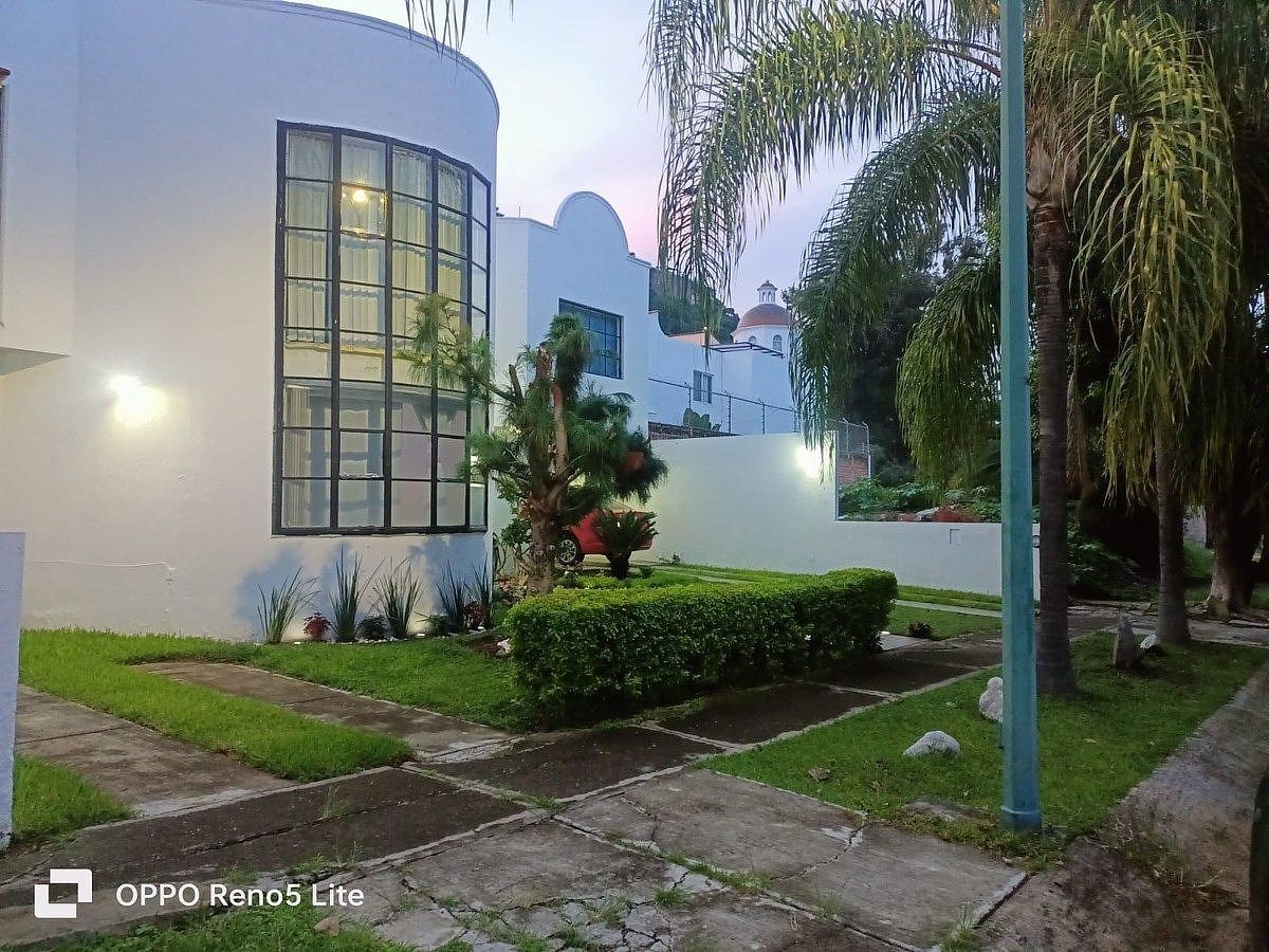 House in El Palomar, Tlajomulco de Zúñiga, photo 2 of 18