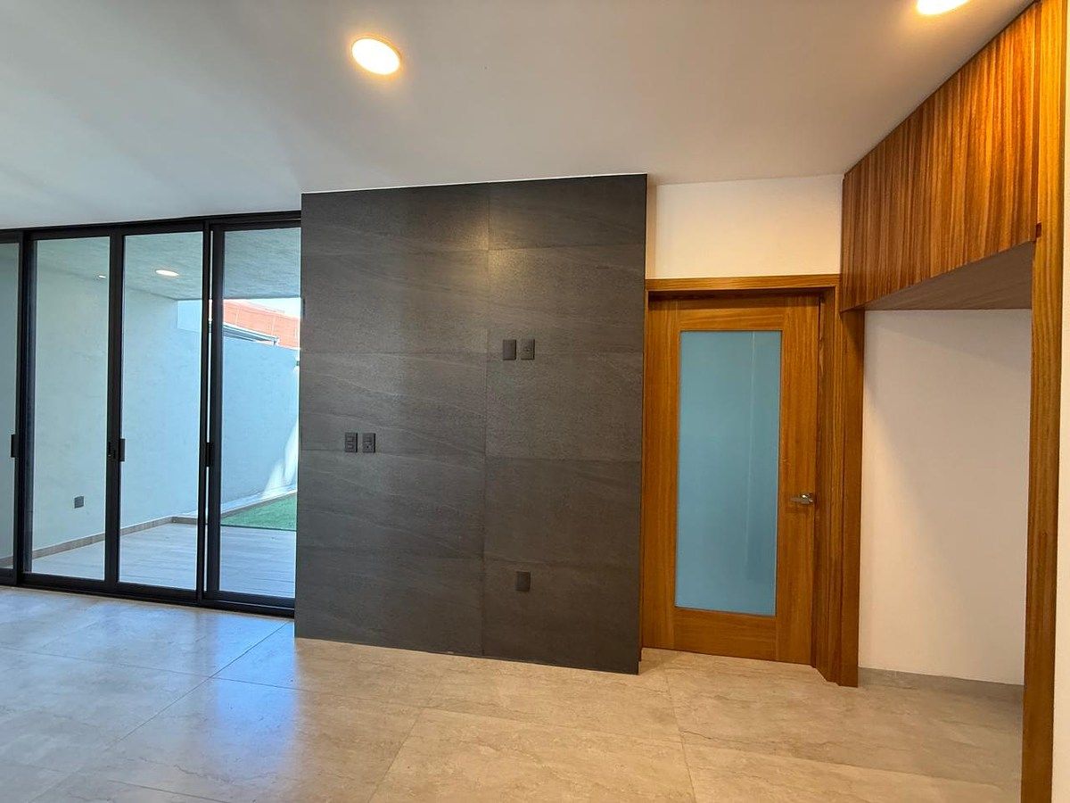House in Gated Community in Milenio III, Querétaro, photo 8 of 21