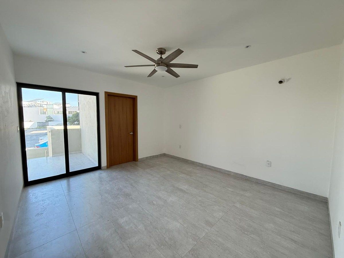 House in Gated Community in Milenio III, Querétaro, photo 16 of 21
