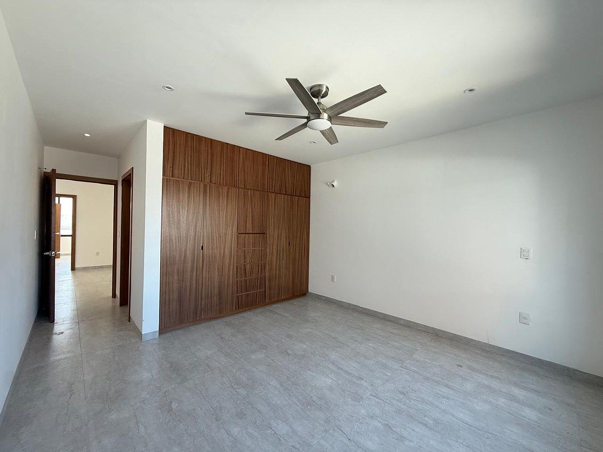 House in Gated Community in Milenio III, Querétaro, photo 19 of 21